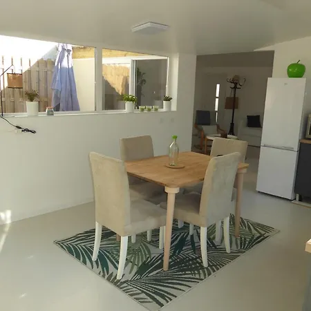 Jardin, Plage Et Tranquilite Apartment